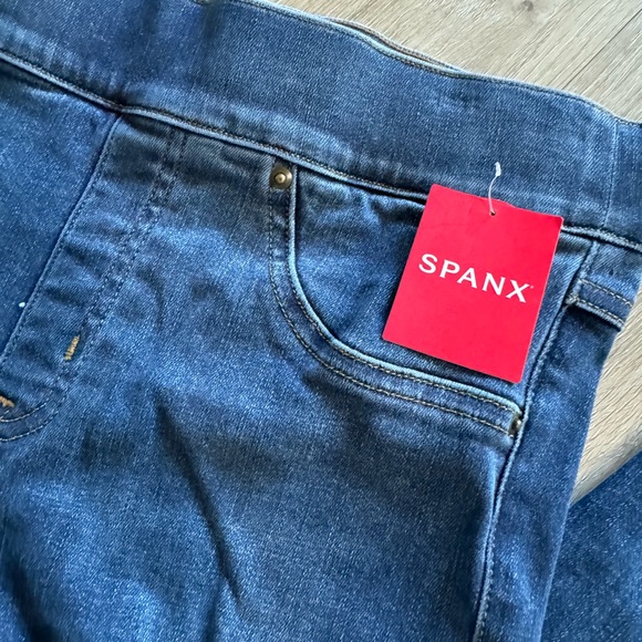 Distressed Ankle Skinny Jeans, Medium Wash - Picture 6 of 14